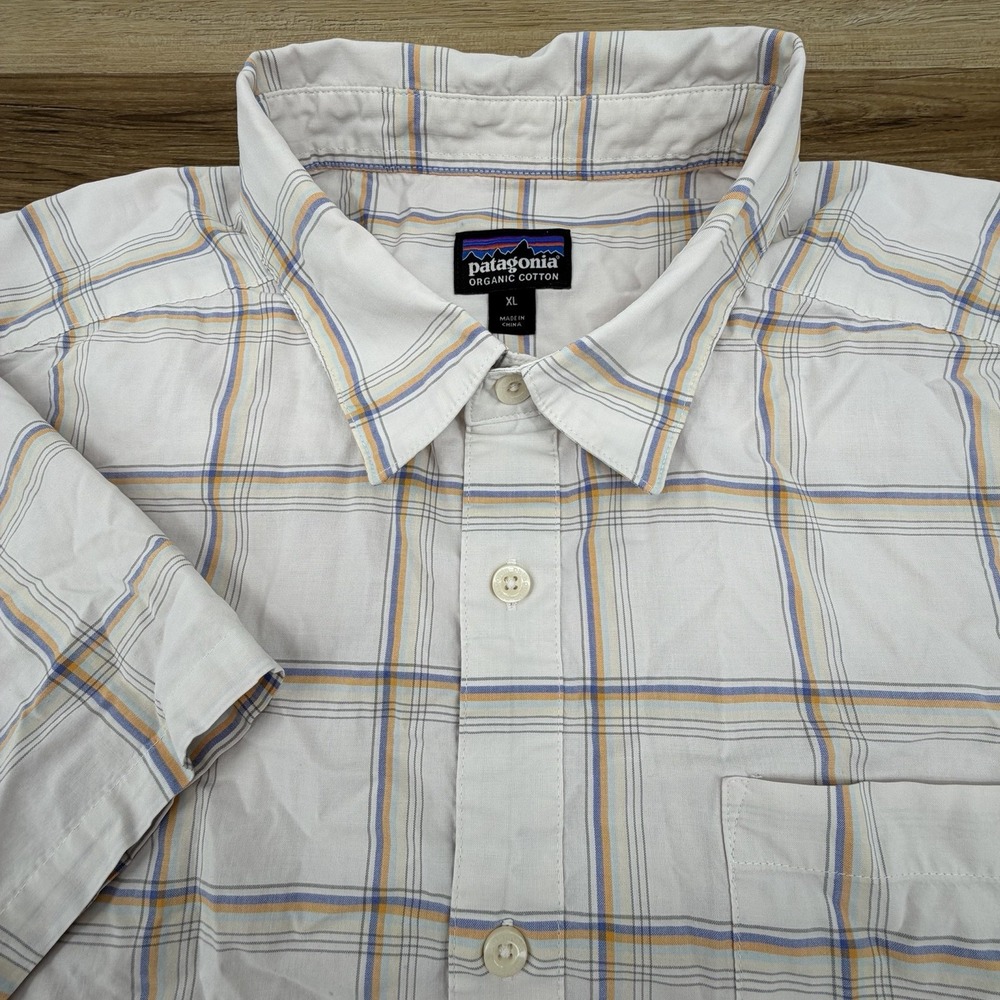 Patagonia Shirt Mens Size XL Blue White Plaid Organic Cotton Button Up